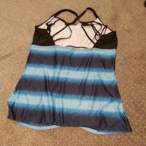 2 piece boy short bathing suit - Picture 2 of 2